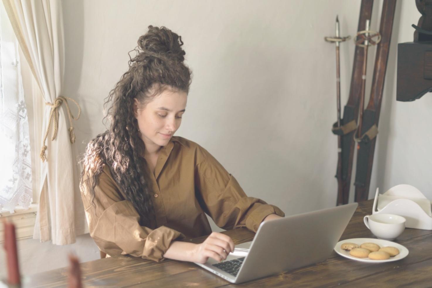 Análisis financiero detallado con gráficos y reportes visuales